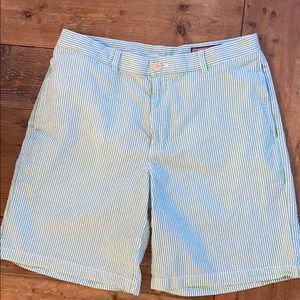 Men’s Vineyard Vines seersucker shorts size 33